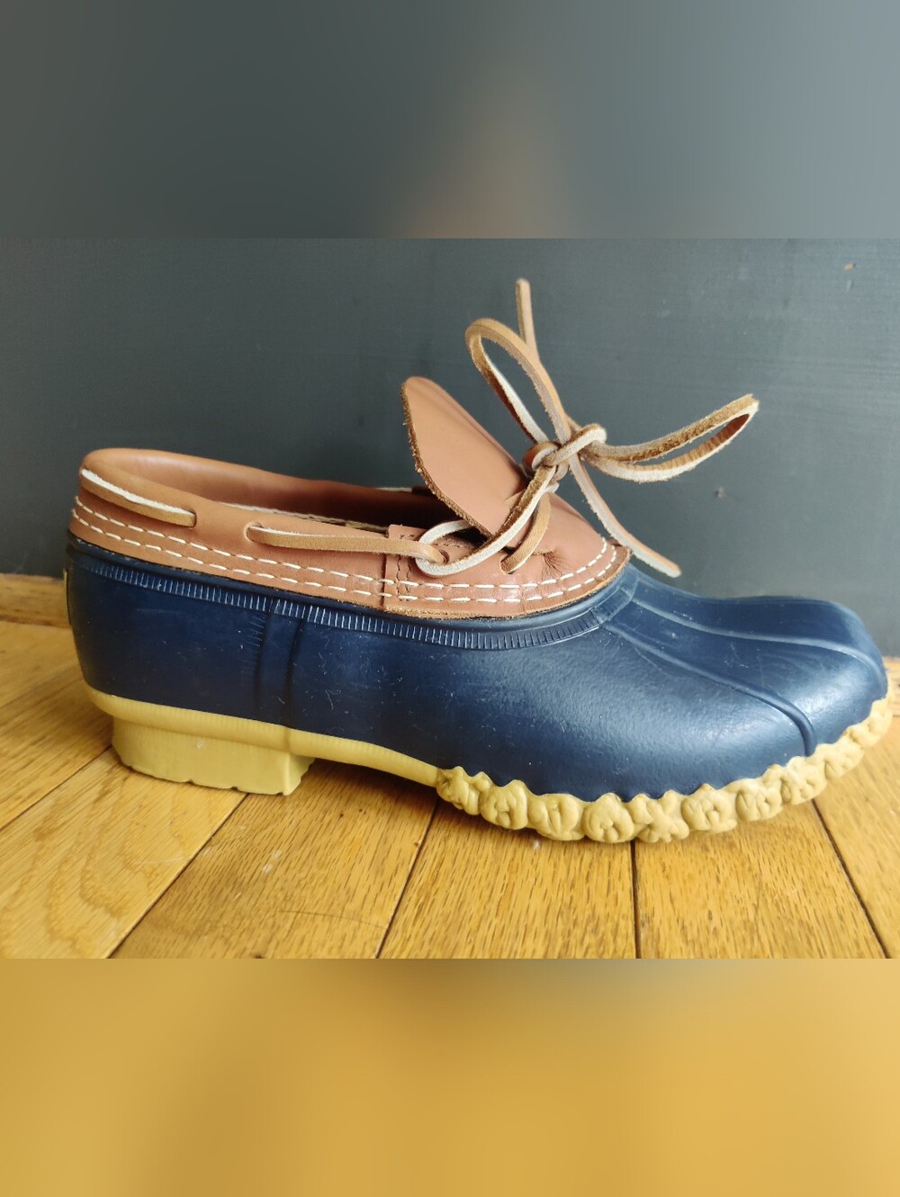 L.L. Bean Women's Navy Bean Boots, Rubber Mocs - Picture 3 of 5